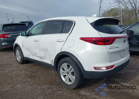 2018 Kia Sportage Lx z USA, uszkodzony, nr VIN KNDPM3AC8J7303520